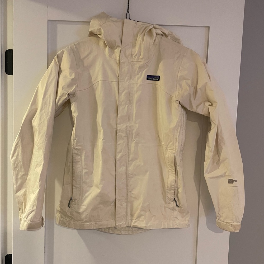 Women’s Patagonia white XS H2no rain jacket